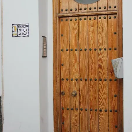Apartamento Puerta Al Mar Apartment *